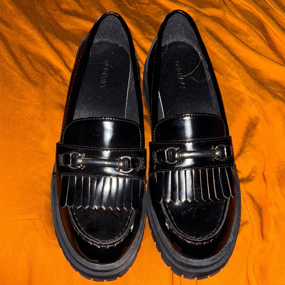 Elegant Black Loafers for Women